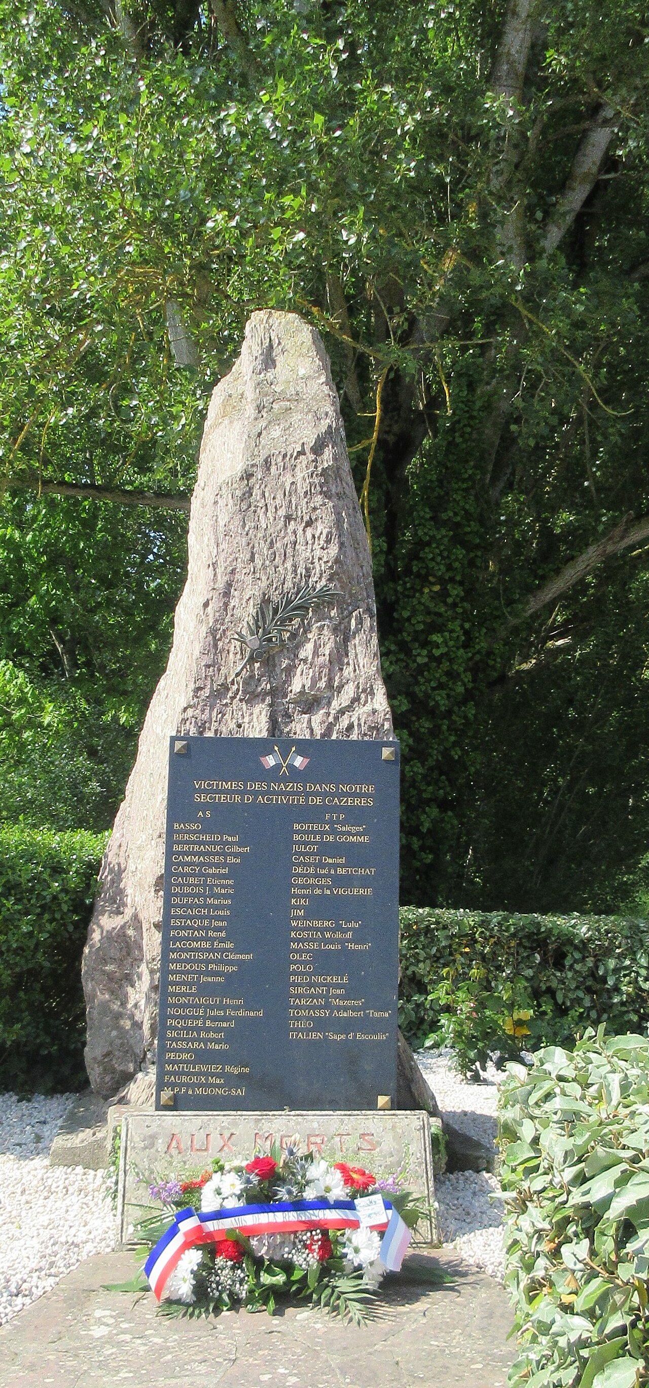 Stèle du Quai des Fusillés.